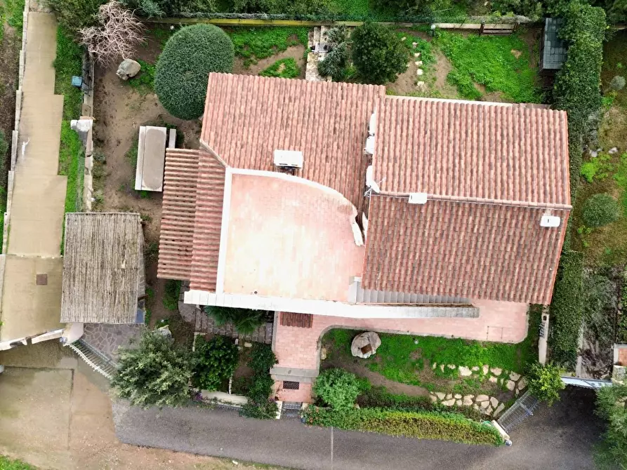 Immagine 4 di Villa in vendita  in VIA DEL GIGLIO a Olbia