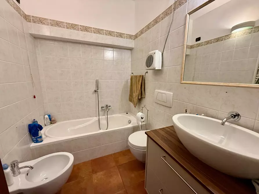 Immagine 20 di Villa in vendita  in VIA DEL GIGLIO a Olbia