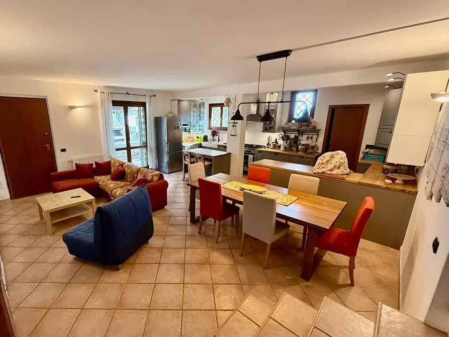 Immagine 28 di Villa in vendita  in VIA DEL GIGLIO a Olbia