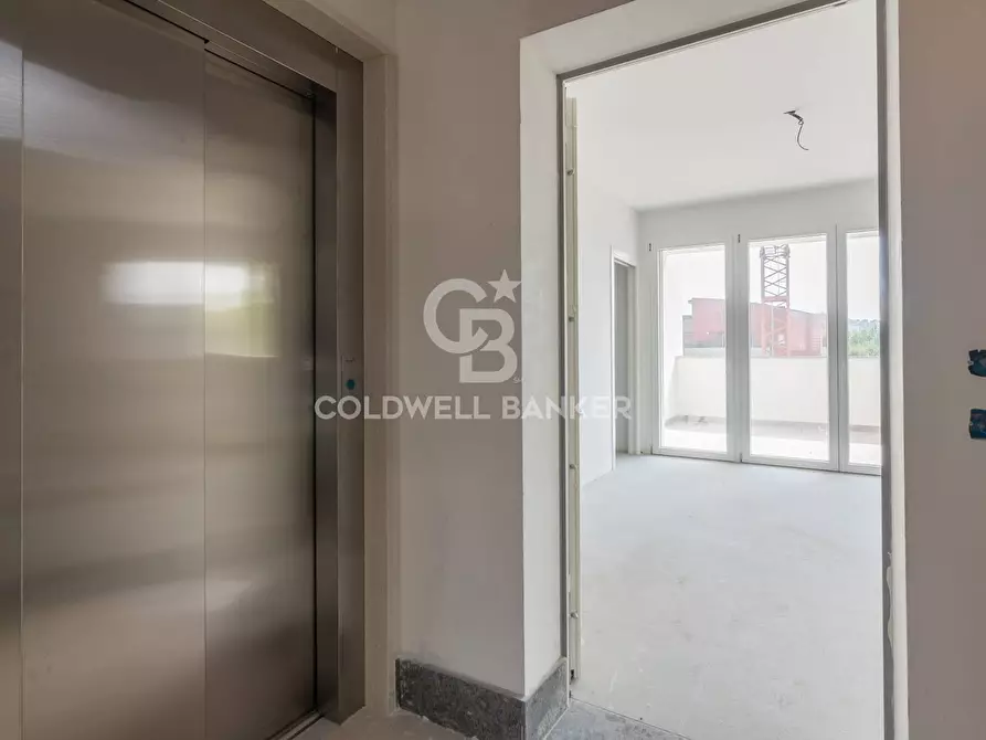 Immagine 15 di Appartamento in vendita  in Via Gradara a Riccione