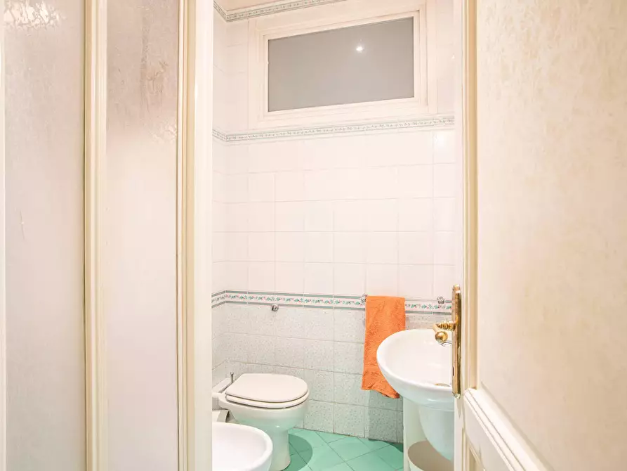 Immagine 23 di Appartamento in vendita  in Via Trebbia a Roma