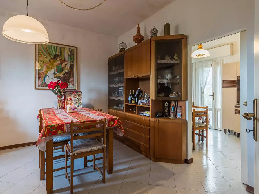 Immagine 16 di Appartamento in vendita  in Via Caprera a Riccione