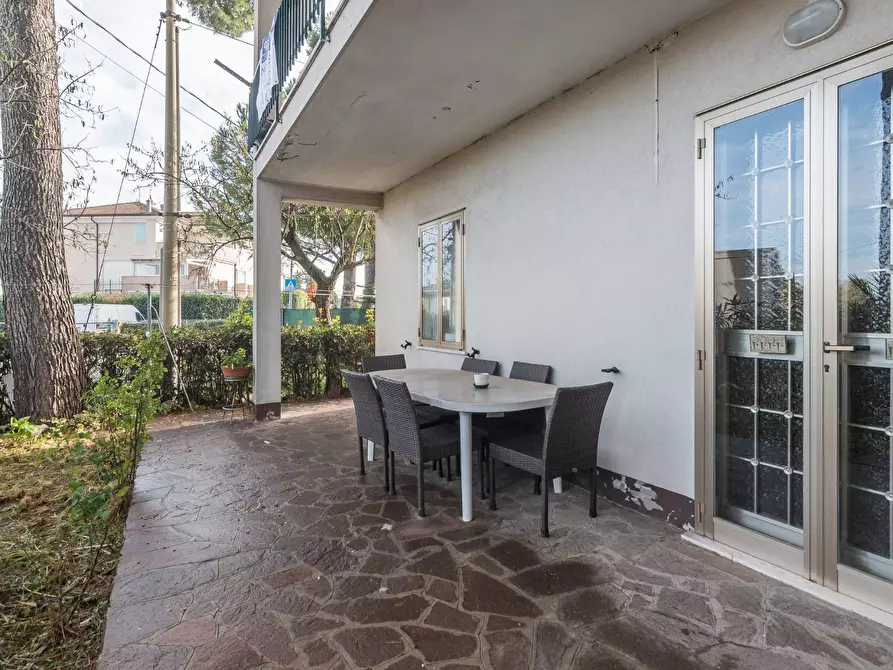 Immagine 25 di Appartamento in vendita  in Via Caprera a Riccione