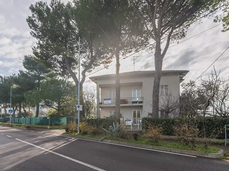Immagine 2 di Appartamento in vendita  in Via Caprera a Riccione