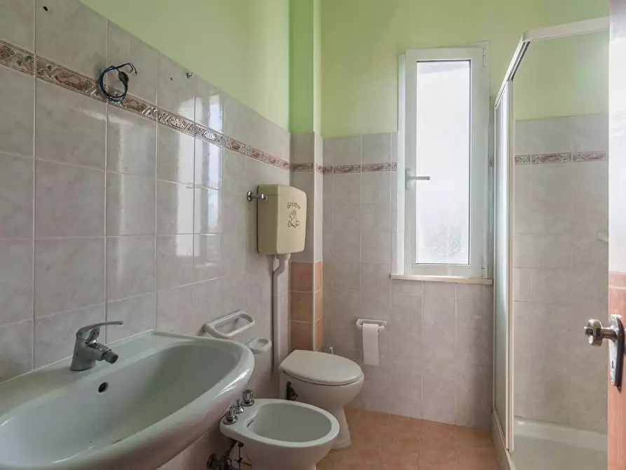 Immagine 8 di Appartamento in vendita  in Via Caprera a Riccione