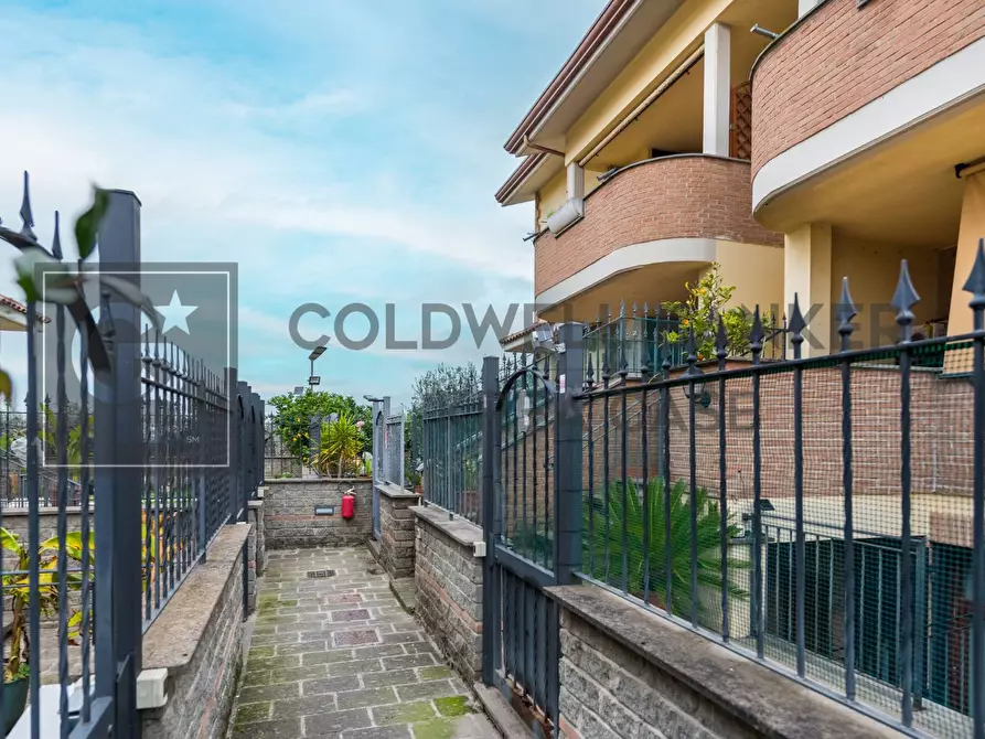 Immagine 15 di Appartamento in vendita  in Via del Sassone a Marino