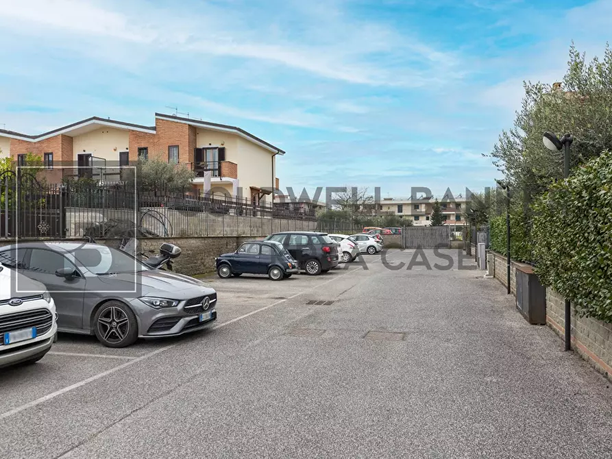 Immagine 17 di Appartamento in vendita  in Via del Sassone a Marino