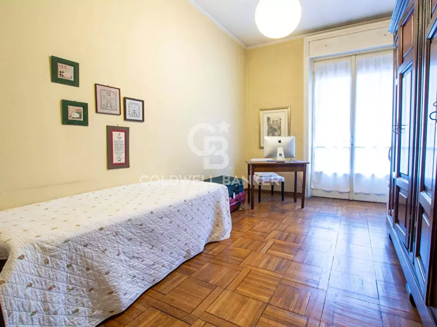 Immagine 12 di Appartamento in vendita  in Viale Piave a Milano