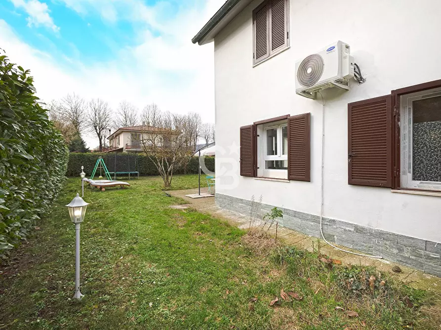 Immagine 4 di Villa in vendita  in Piazza Vascella a Ronciglione