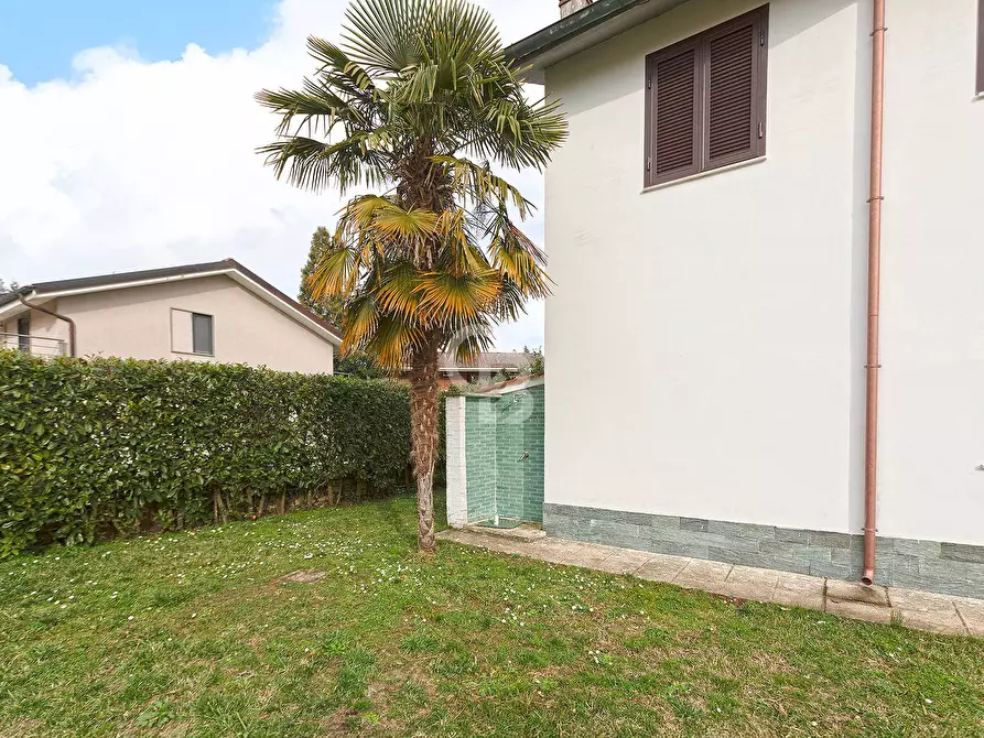 Immagine 10 di Villa in vendita  in Piazza Vascella a Ronciglione