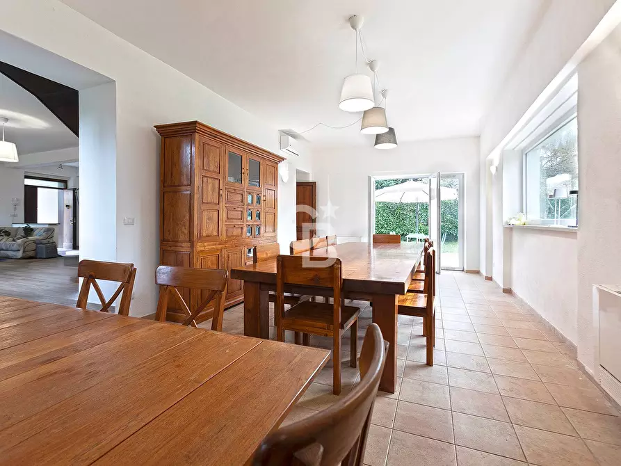 Immagine 21 di Villa in vendita  in Piazza Vascella a Ronciglione