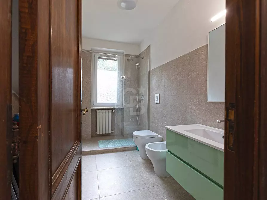 Immagine 26 di Villa in vendita  in Piazza Vascella a Ronciglione