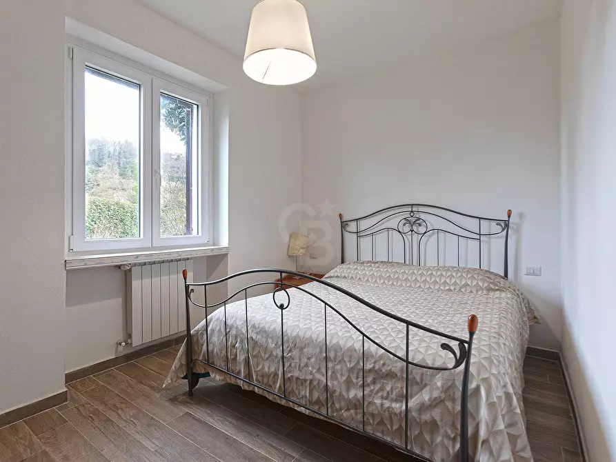 Immagine 29 di Villa in vendita  in Piazza Vascella a Ronciglione