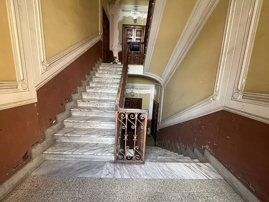 Immagine 3 di Appartamento in vendita  in Viale Margherita a Napoli