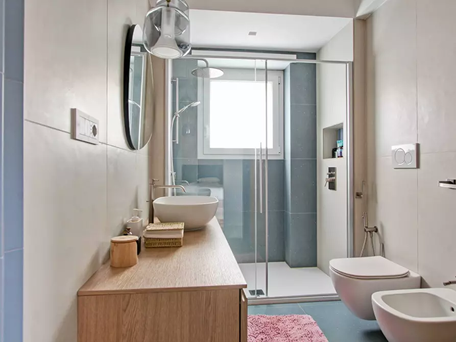 Immagine 22 di Appartamento in vendita  in Via Della Mendola a Roma