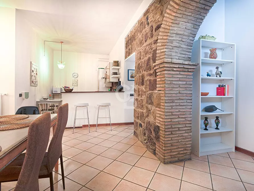 Immagine 4 di Appartamento in vendita  in Via delle Fabbriche a Viterbo