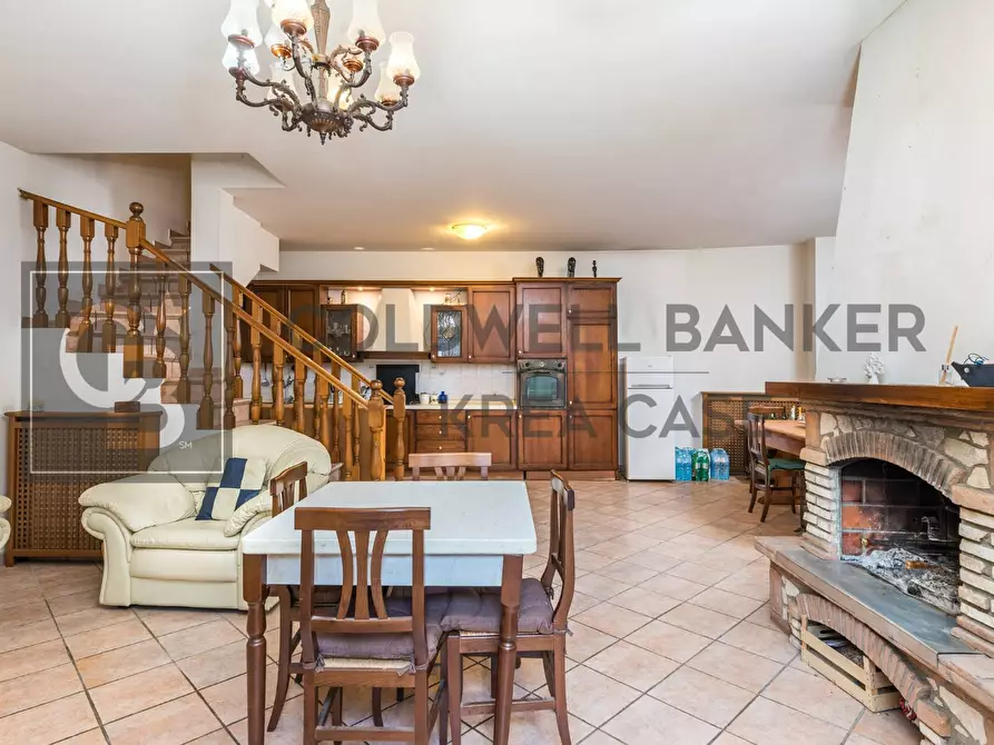 Immagine 30 di Appartamento in vendita  in Via Leonardo Sciascia a Ciampino