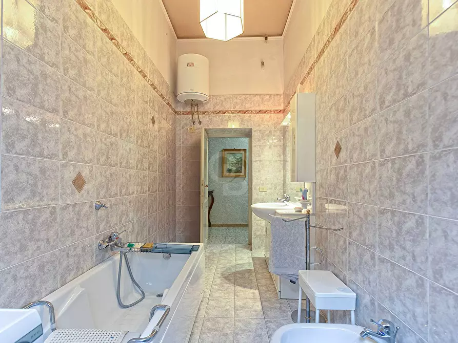 Immagine 18 di Villa in vendita  in Via Lorenzo da Viterbo a Viterbo