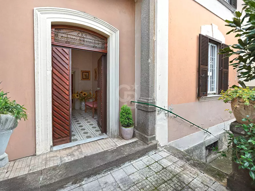 Immagine 3 di Villa in vendita  in Via Lorenzo da Viterbo a Viterbo