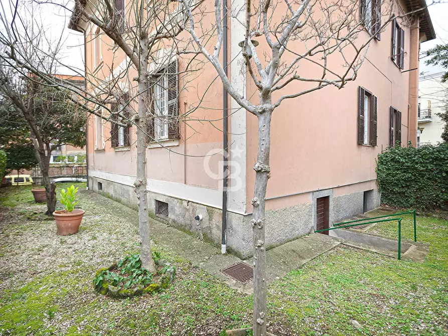 Immagine 27 di Villa in vendita  in Via Lorenzo da Viterbo a Viterbo