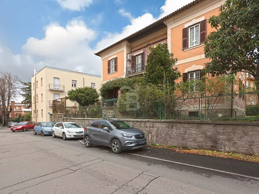 Immagine 30 di Villa in vendita  in Via Lorenzo da Viterbo a Viterbo