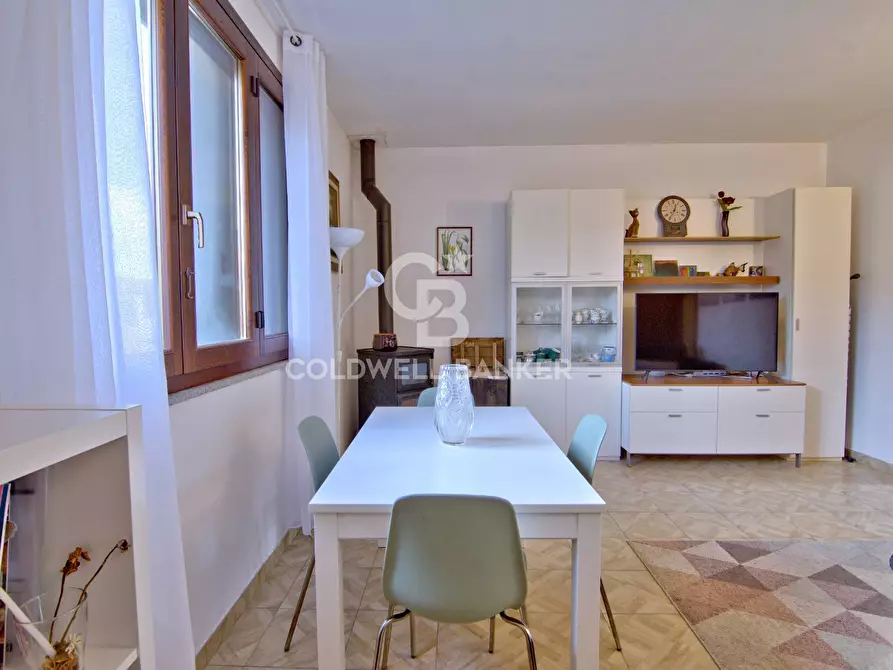 Immagine 5 di Appartamento in vendita  in Via della Costa a Campo Nell'elba