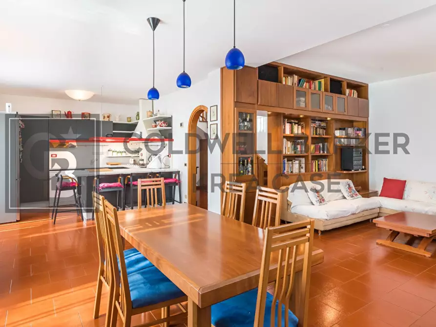 Immagine 6 di Villa in vendita  in Via Caprera a Ciampino