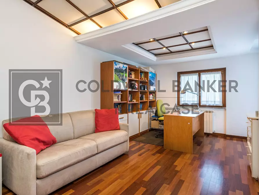 Immagine 27 di Villa in vendita  in Via Caprera a Ciampino