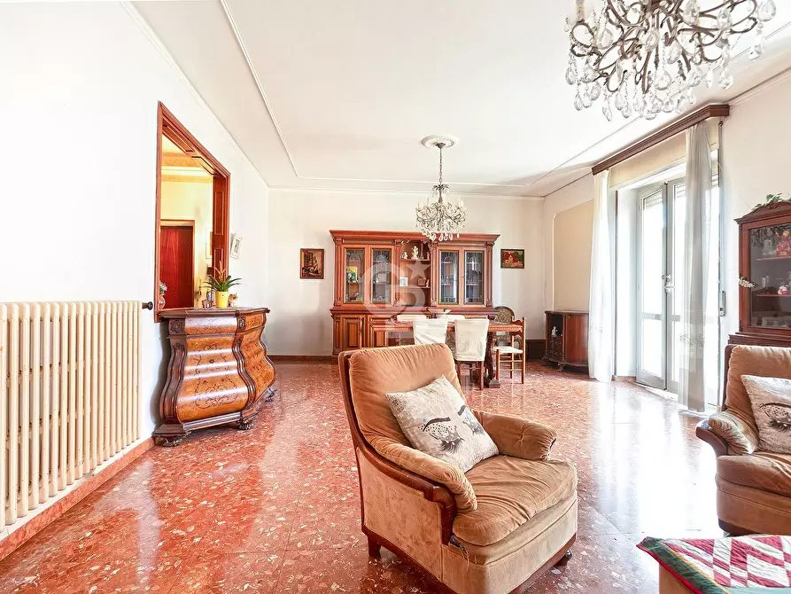 Immagine 2 di Appartamento in vendita  in Via Piave a Viterbo