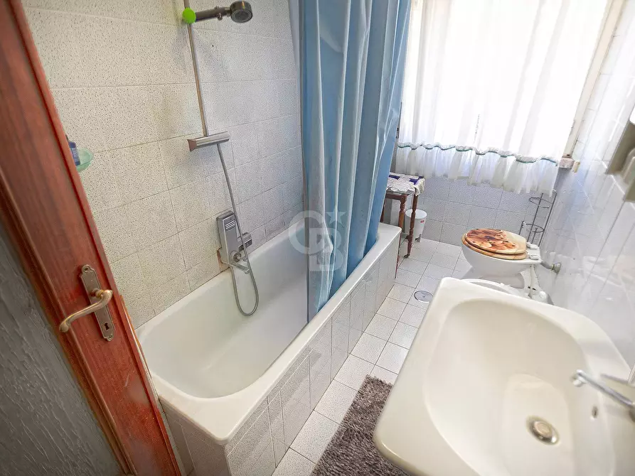 Immagine 14 di Appartamento in vendita  in Via Piave a Viterbo