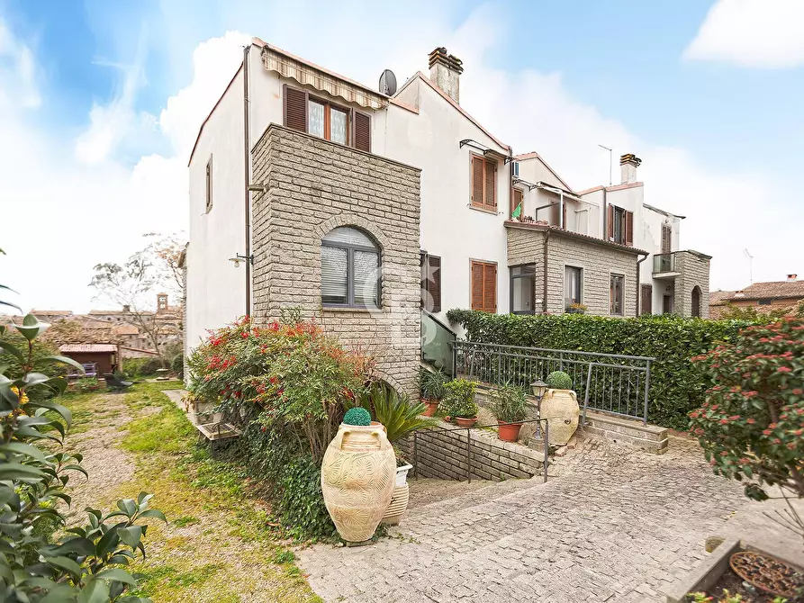 Immagine 1 di Villetta a schiera in vendita  in Via Cardinale Egidio Vagnozzi a Vitorchiano