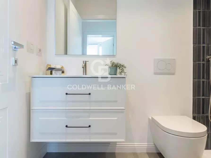 Immagine 25 di Attico in vendita  in Viale Vespucci a Rimini