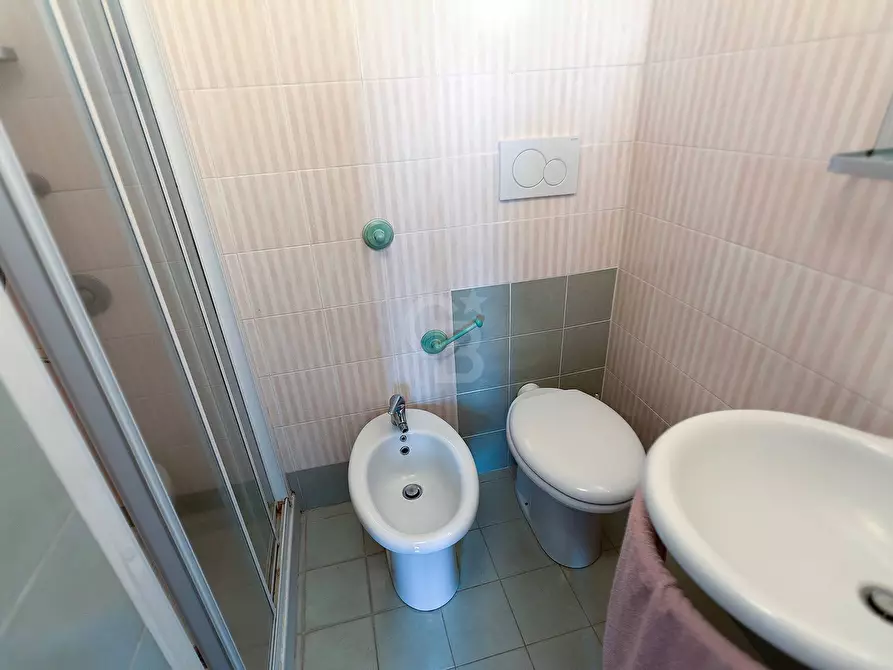 Immagine 20 di Villa in vendita  in Via Don Giuseppe Morosini a Civita Castellana