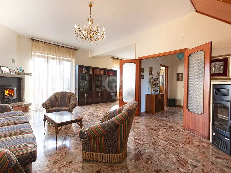 Immagine 6 di Villa in vendita  in Località Madonna del Ponte a Vetralla