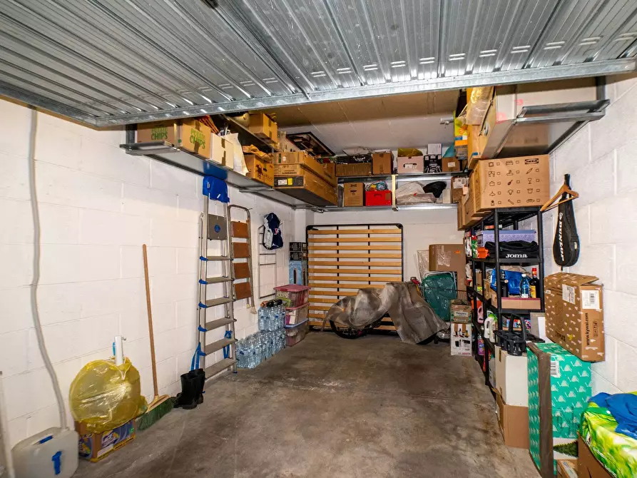 Immagine 25 di Appartamento in vendita  in Via del Perugino a Fiumicino