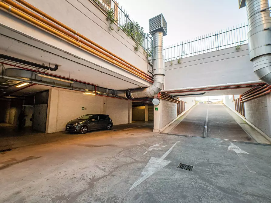 Immagine 26 di Appartamento in vendita  in Via del Perugino a Fiumicino