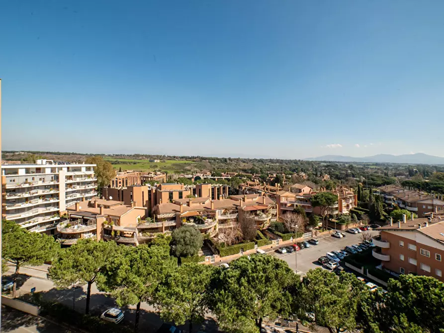Immagine 25 di Appartamento in vendita  in Via Valentino Mazzola a Roma