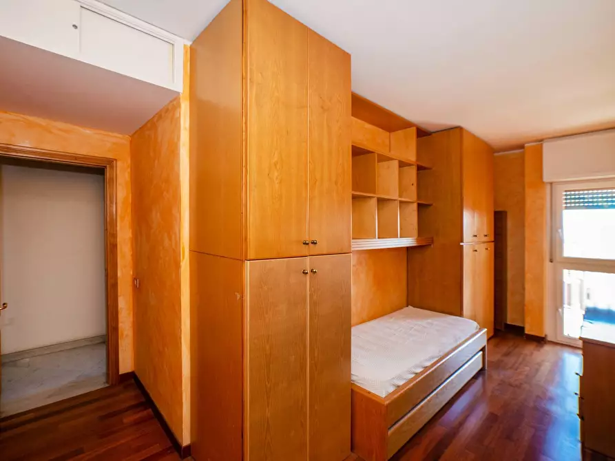 Immagine 26 di Appartamento in vendita  in Via Valentino Mazzola a Roma