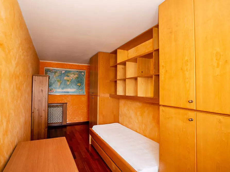 Immagine 27 di Appartamento in vendita  in Via Valentino Mazzola a Roma