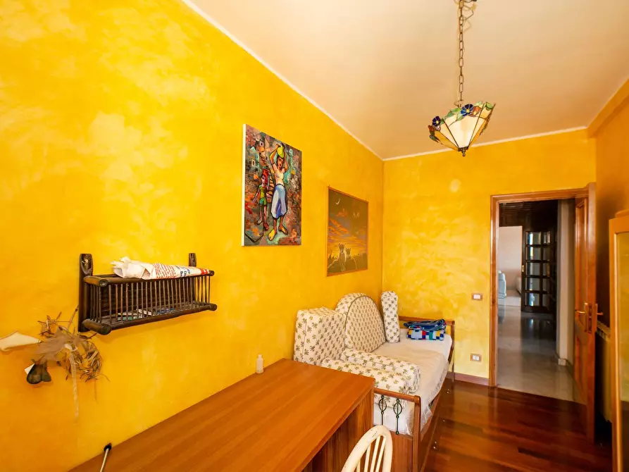 Immagine 29 di Appartamento in vendita  in Via Valentino Mazzola a Roma