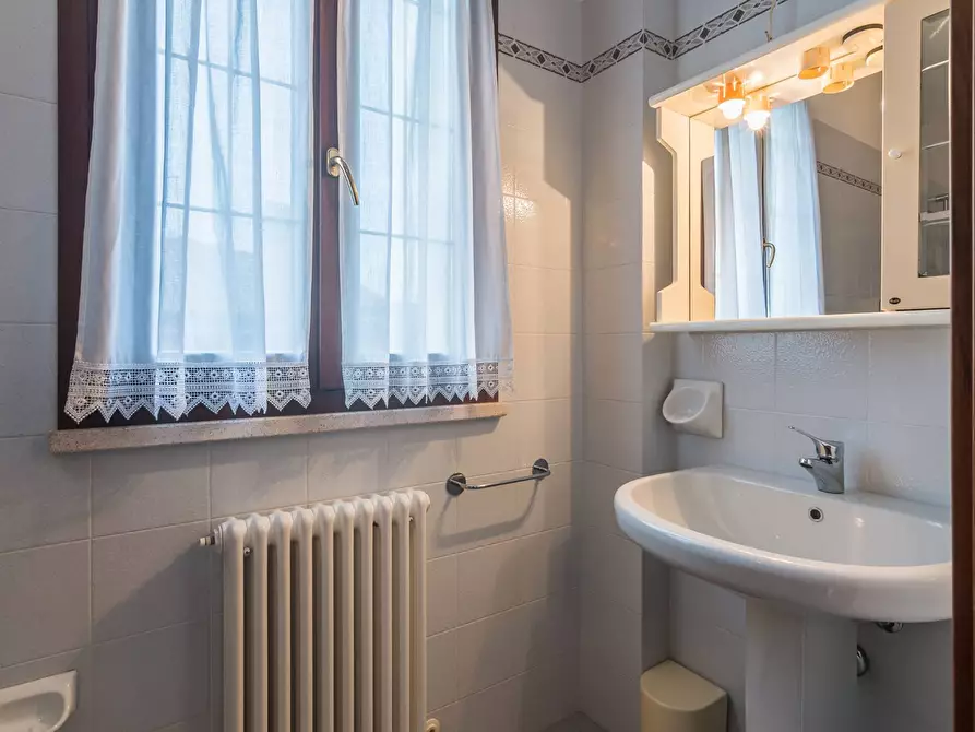 Immagine 11 di Villa in vendita  in Viale A. Spinelli a Morciano Di Romagna