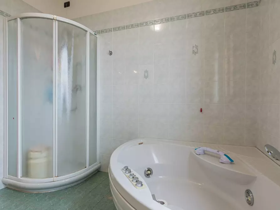 Immagine 15 di Villa in vendita  in Viale A. Spinelli a Morciano Di Romagna