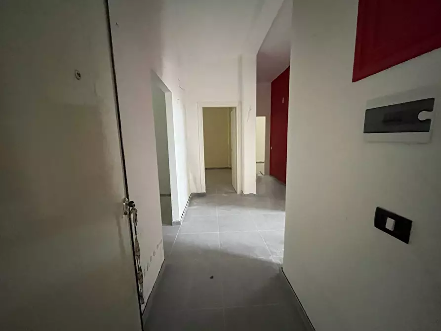 Immagine 2 di Appartamento in vendita  in via Angelo Camillo de Meis a Napoli