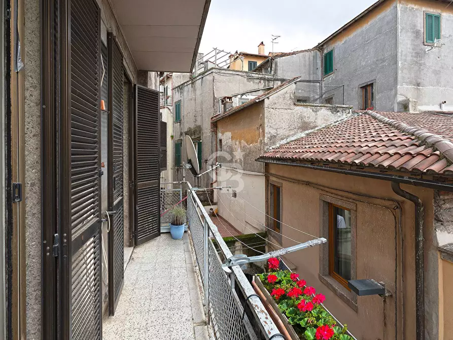 Immagine 13 di Appartamento in vendita  in Via del Giglio a Viterbo