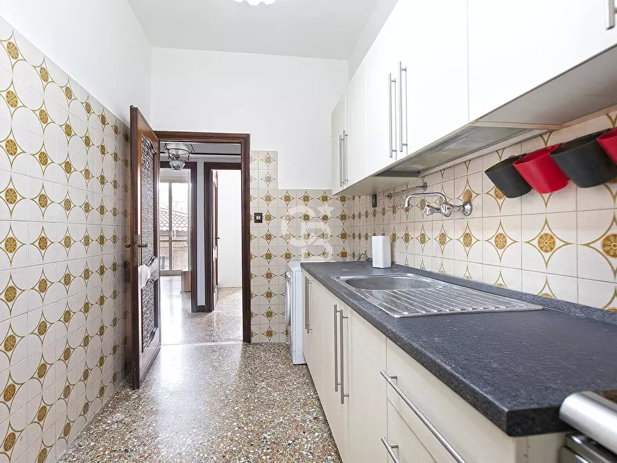 Immagine 5 di Appartamento in vendita  in Via del Giglio a Viterbo