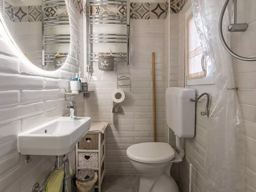 Immagine 22 di Rustico / casale in vendita  in Via Roma a Saludecio