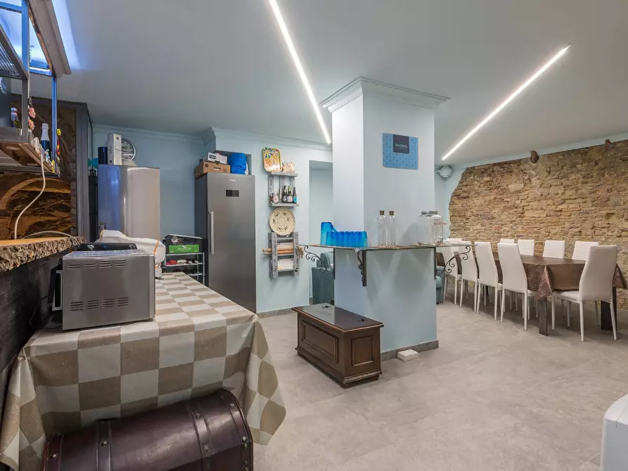 Immagine 28 di Rustico / casale in vendita  in Via Roma a Saludecio