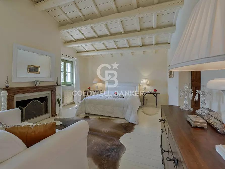 Immagine 3 di Villa in vendita  in Via Ponte Morotto a Pesaro