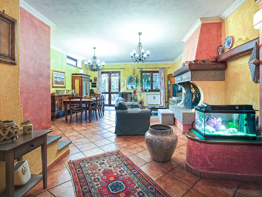 Immagine 4 di Villa in vendita  in Paparano a Vitorchiano