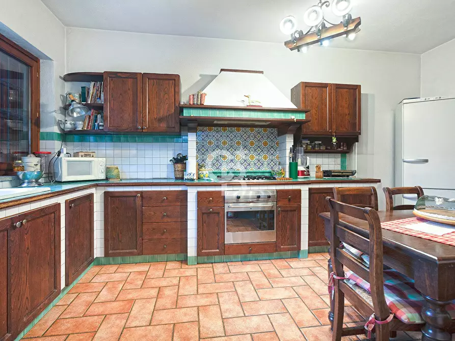 Immagine 5 di Villa in vendita  in Paparano a Vitorchiano